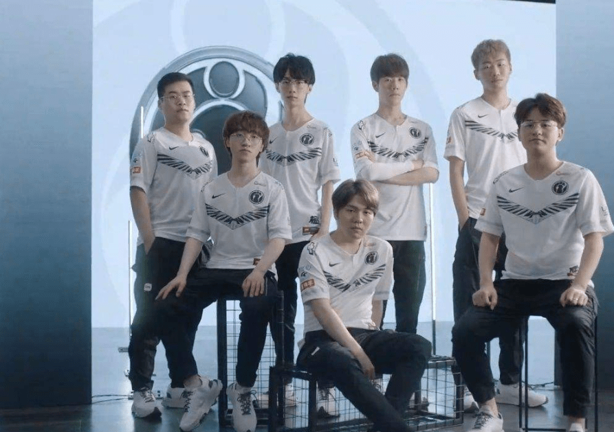 转会即将完成，世体：阿尔瓦雷斯已经完成马竞的体检