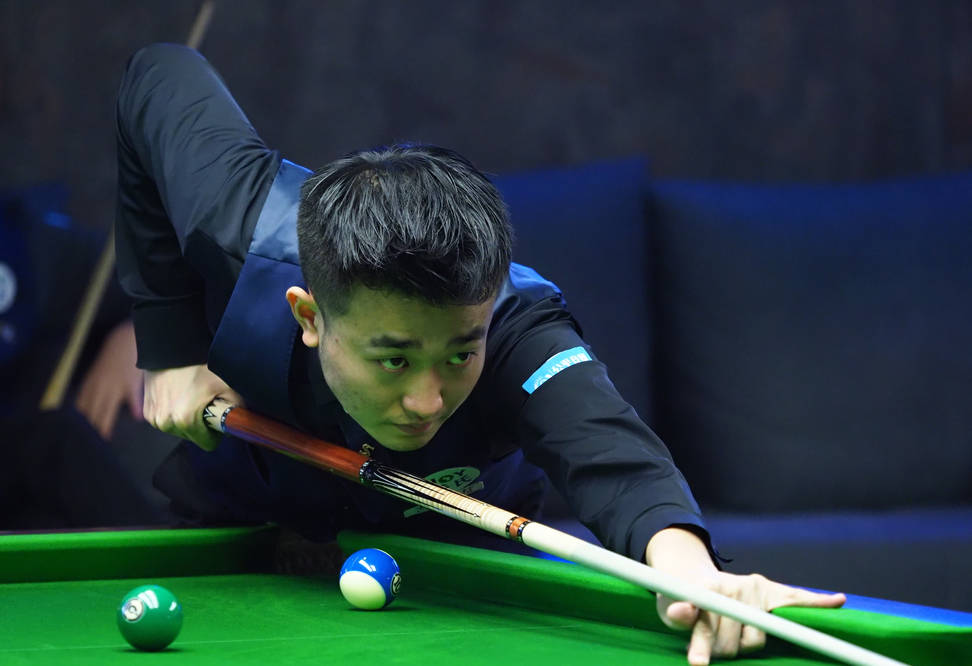 把自己与巴 把自己与巴