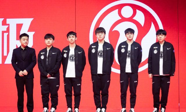 师伊涅斯塔 师伊涅斯塔